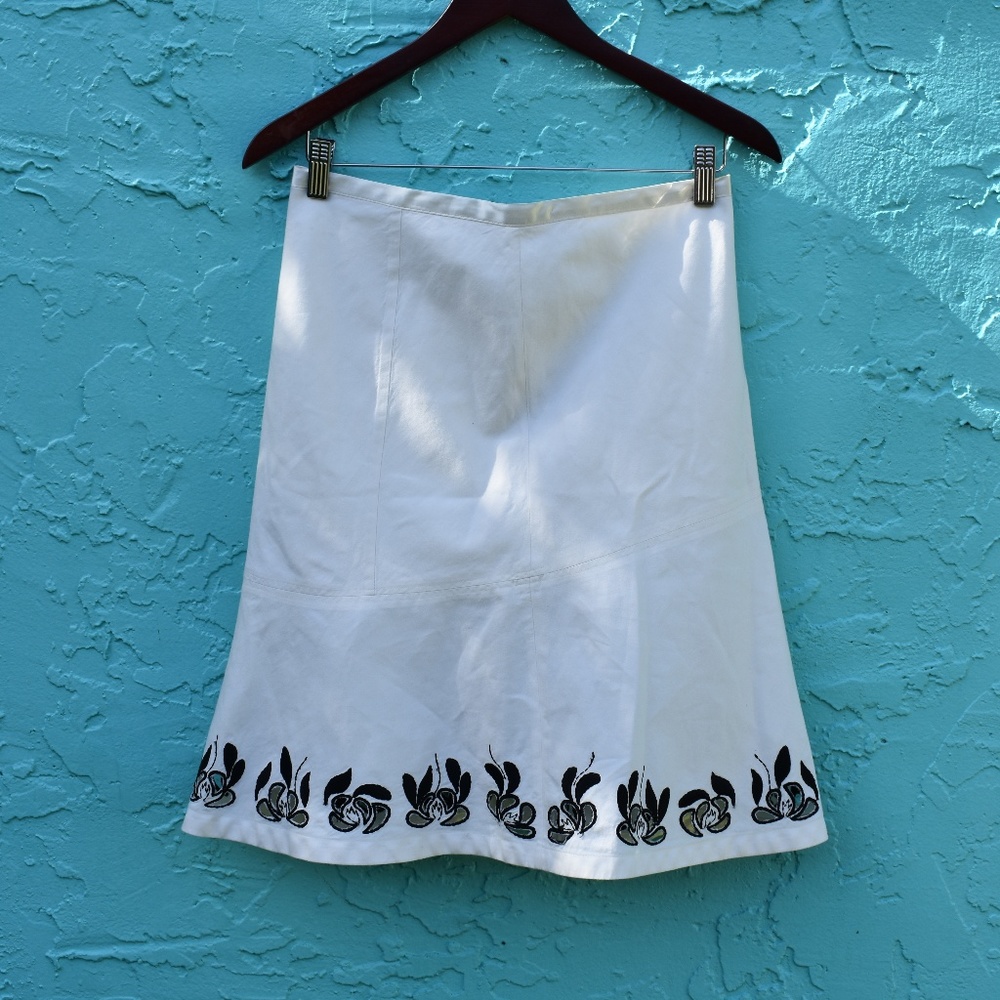 WHBM Embroider skirt